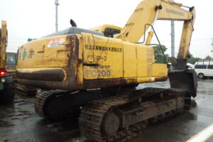1998 Komatsu Excavator PC200-6E