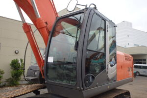 2006 Hitachi Excavator ZX200-3