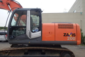 2006 Hitachi Excavator ZX200-3