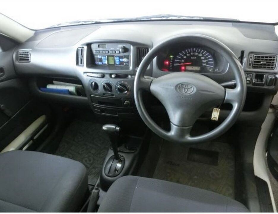 2006 Toyota PROBOX NCP51V - Image 4