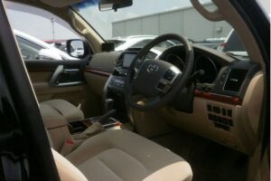 2013 Toyota Land Cruiser URJ202W AX