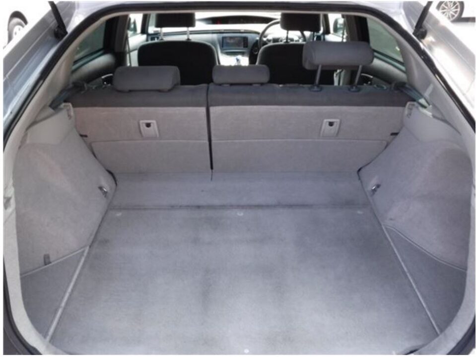 2011 Toyota Prius ZVW30 S - Image 12