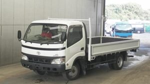 2005 Toyota DYNA Flat Body Truck XZU388