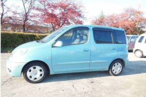 2004 Toyota FUNCARGO NCP20
