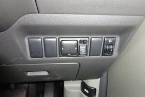 2004 Nissan X-TRAIL NT30 ST