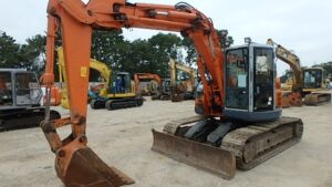 1999 Hitachi EXCAVATOR EX135UR-5