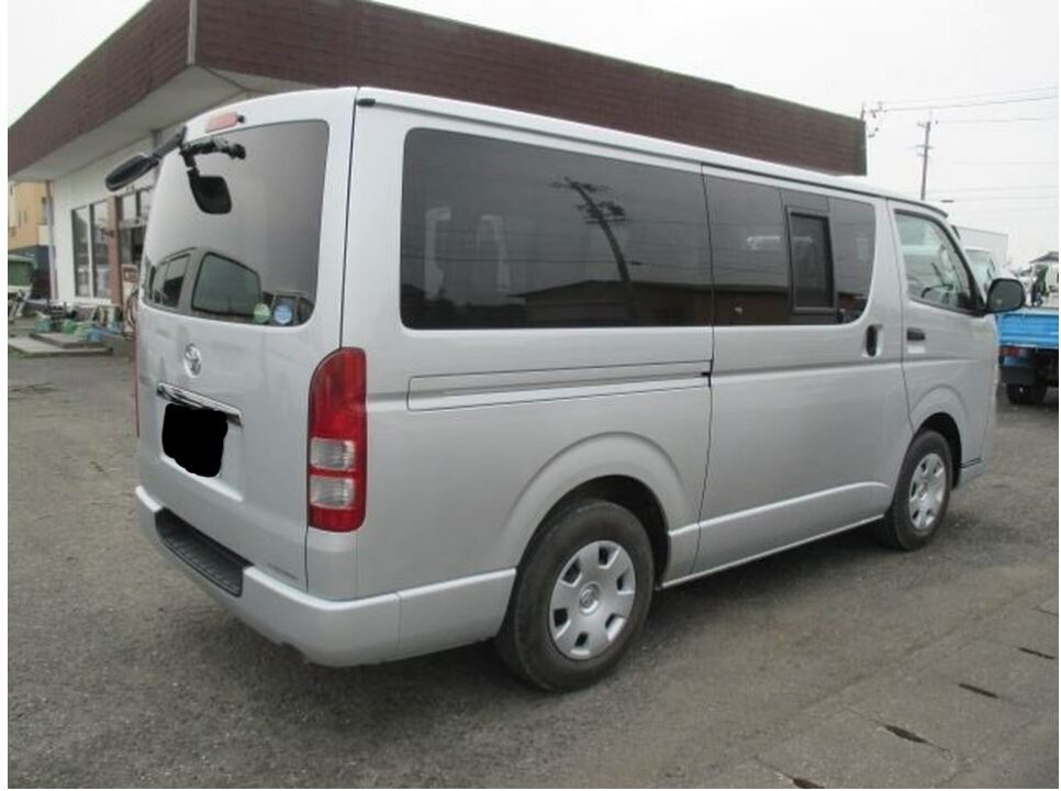 2012 Toyota Hiace Van TRH200V GL Package 1.25 Ton - Image 4