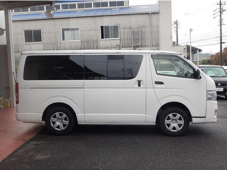 2012 Toyota Hiace Van KDH206V DX 1 Ton - Image 3