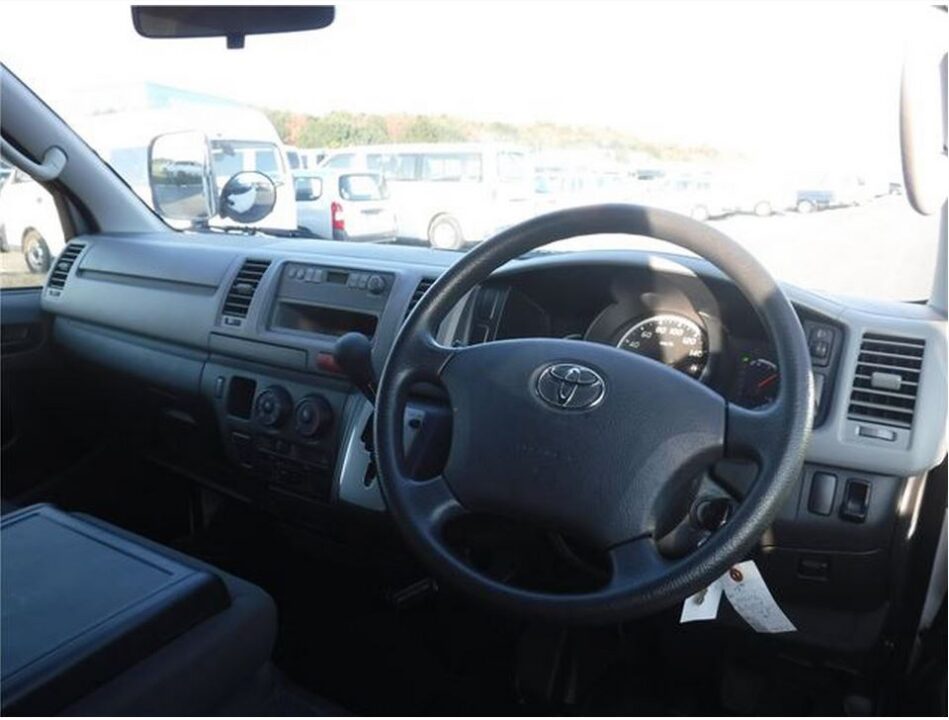 2012 Toyota Hiace Van KDH206V DX 1 Ton - Image 5