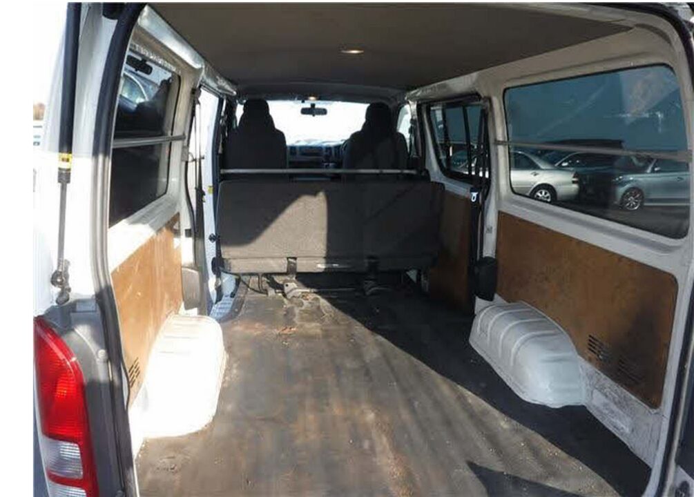 2012 Toyota Hiace Van KDH206V DX 1 Ton - Image 11
