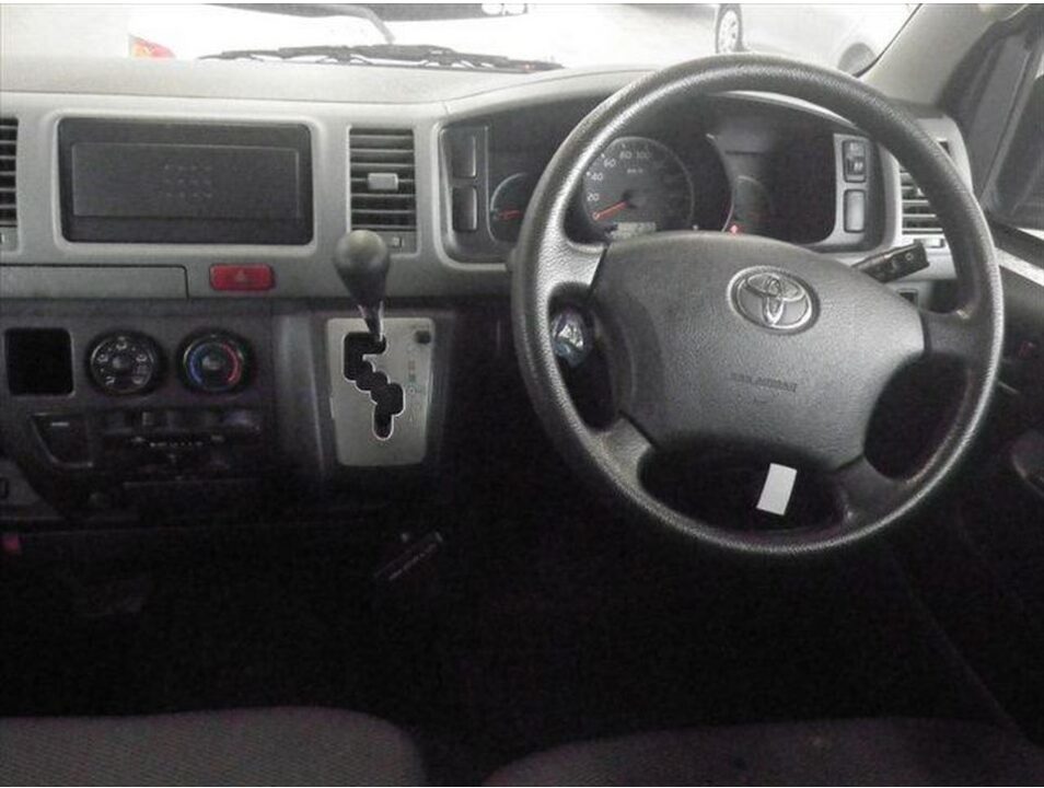 2012 Toyota Hiace Van KDH201V DX 1.25 Ton - Image 4
