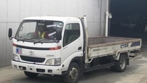 2000 Toyota Dyna Flat Body Truck XZU411 2 Ton