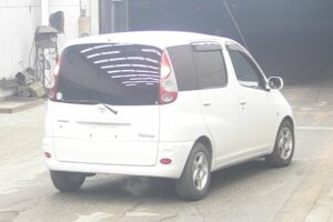 2001 Toyota FUNCARGO NCP20