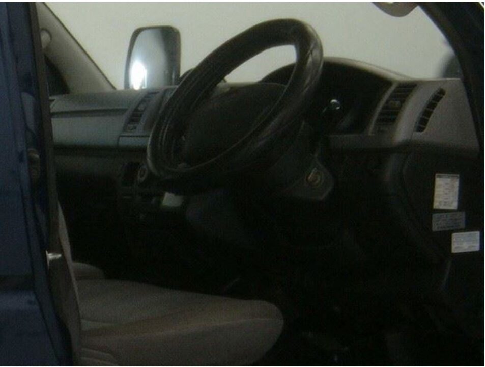 2006 Toyota Hiace Van KDH200V DX - Image 3