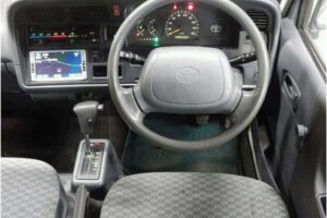 2004 Toyota Hiace Van TRH102V DX