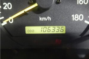 2004 Toyota Hiace Van TRH102V DX