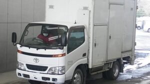2000 TOYOTA Box Truck KK-BU306 PG 2 Ton
