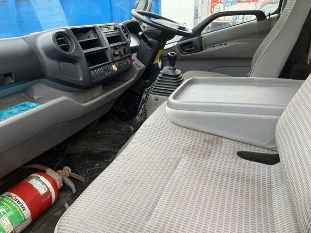 2017 Flat Body Truck Hino Dutro TKG-XZU710M - Image 7
