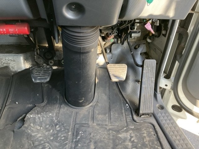 2017 Flat Body Truck Isuzu Elf TPG-NPR85YN - Image 6