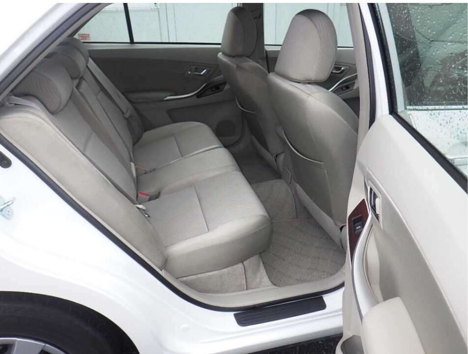 2010 Toyota Premio NZT260 1.5F L Package - Image 7