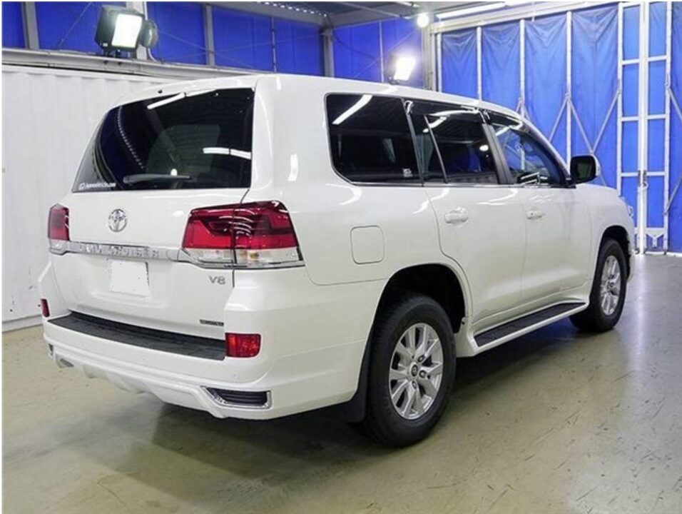 2015 Toyota Land Cruiser URJ202W AX (Almost New) - Image 4