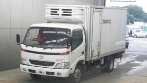 2002 Toyota DYNA Freezer Box Truck KK-XZU412 2 Ton