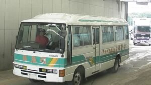 1988 Nissan CIVILIAN Bus U-RGW40