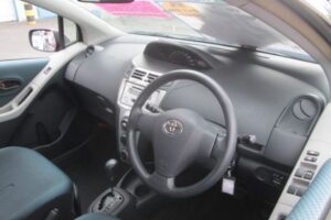 2005 Toyota VITZ KSP90 F