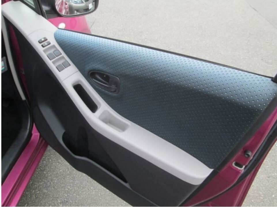 2005 Toyota VITZ KSP90 F - Image 7