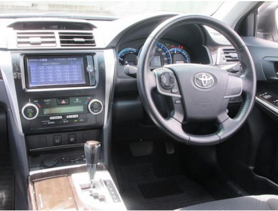 2014 Toyota Camry AVV50 HV 2.5 G package - Image 3