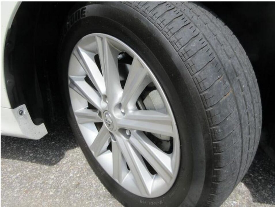 2014 Toyota Camry AVV50 HV 2.5 G package - Image 9