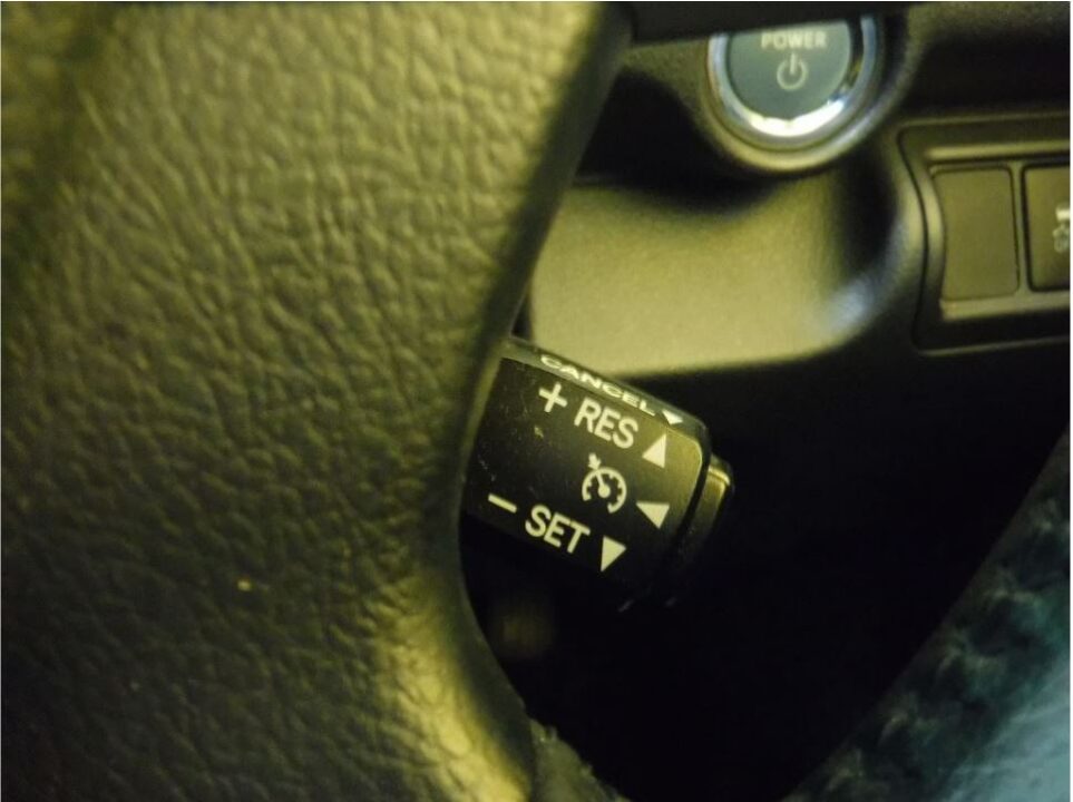2013 Toyota Camry Hybrid AVV50 G Package - Image 10