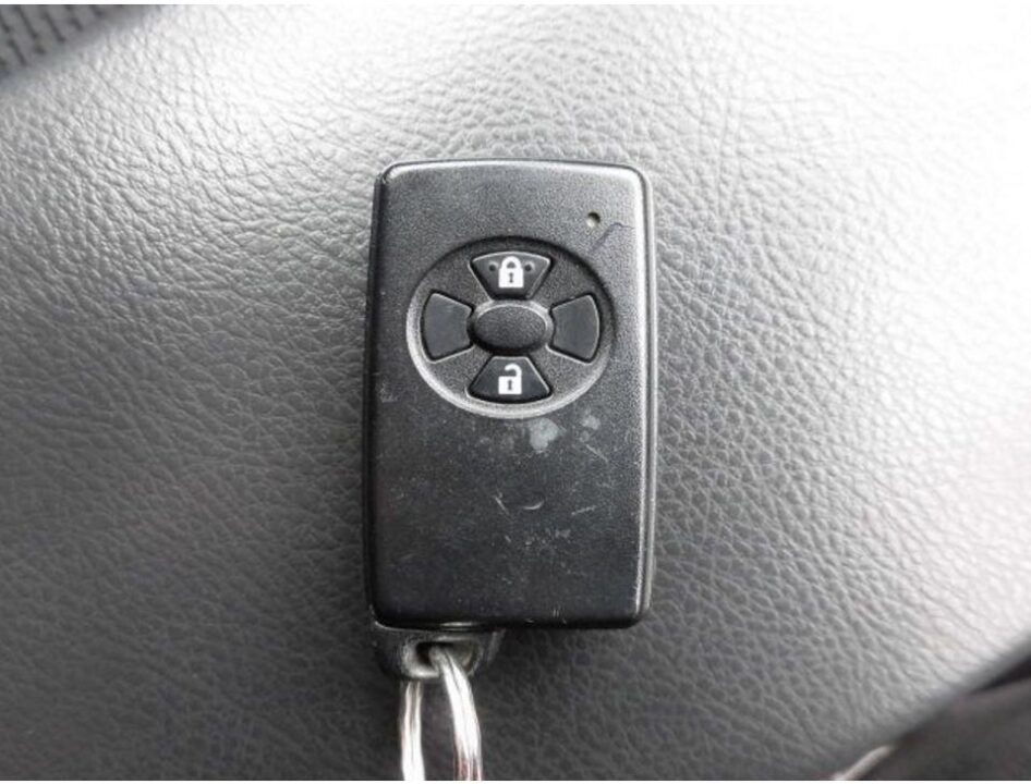 2009 Toyota Vanguard ACA38W 240S - Image 9