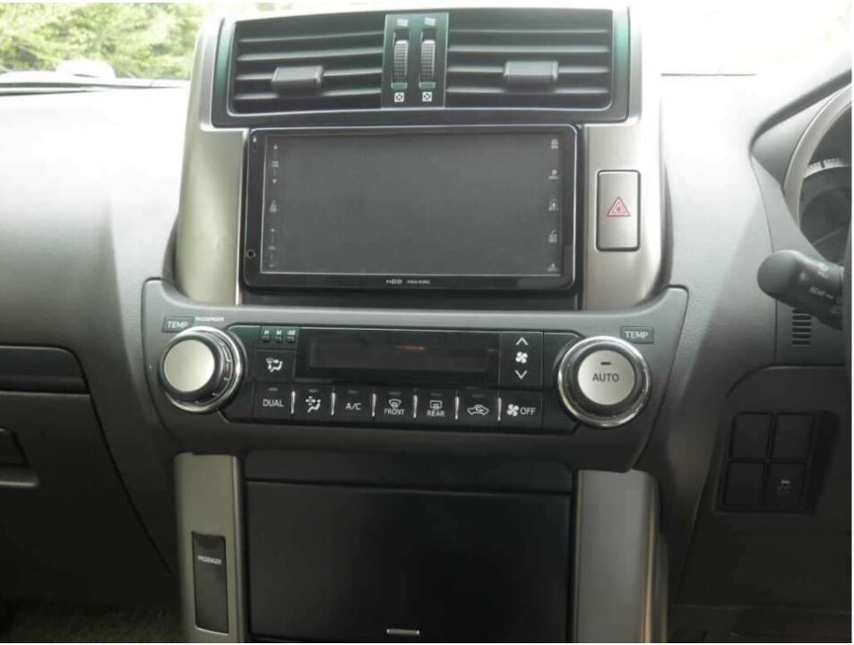 2010 Toyota Land Cruiser Prado TRJ150W TX - Image 8