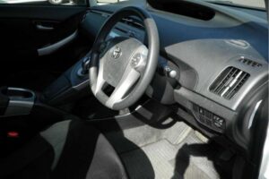 2013 Toyota Prius ZVW30 S