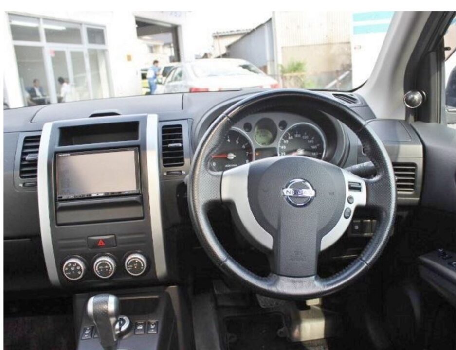2010 Nissan X-TRAIL NT31 20Xtt - Image 3