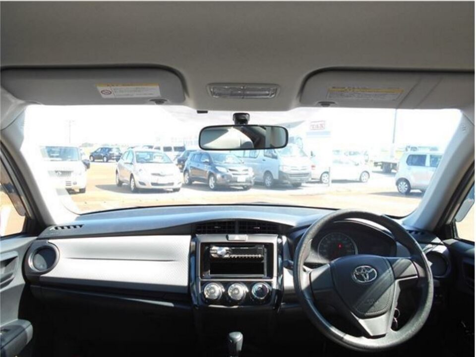 2013 Toyota Corolla Axio NZE164 1.5X - Image 5