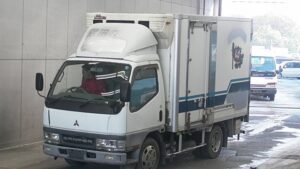 2002 Mitsubishi CANTER Freezer Box Truck KK-FE52EB 2 Ton