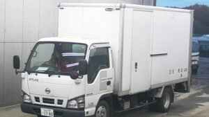 2007 Nissan ATLAS Box Truck PB-AKR81AN PG 2 Ton