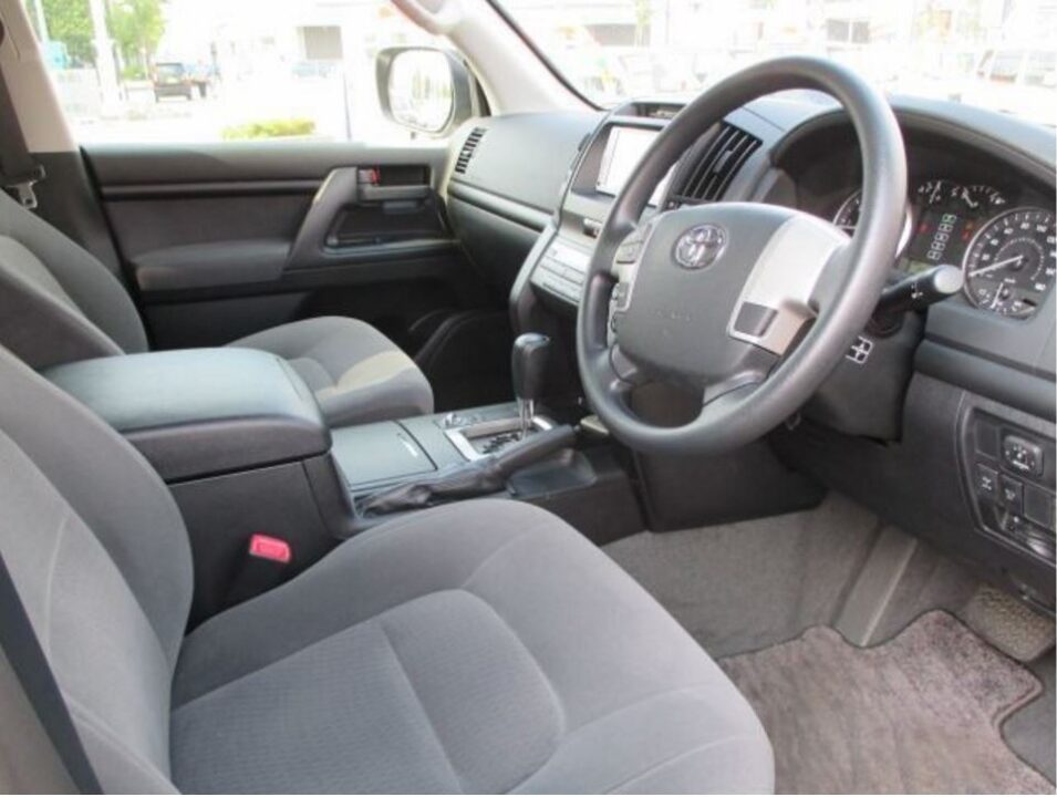 2014 Toyota Land Cruiser URJ202W GX - Image 4