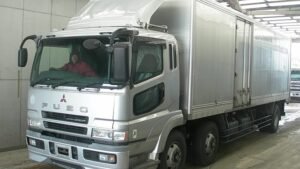 2004 Mitsubishi S GREAT Box Truck KL-FT54JVX 10.1 Ton