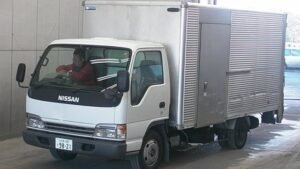 2001 Nissan ATLAS Aluminum Box Truck KK-APR66LV PG 1.75 Ton