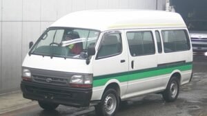 2003 Toyota HI-ACE COMMUTER Van GE-RZH124B
