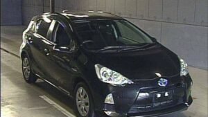 2013 TOYOTA AQUA NHP10 S