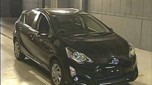 2015 TOYOTA AQUA NHP10 S Smart Entry PKG