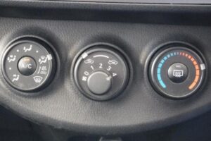 2015 TOYOTA Vitz DBA-KSP130 F M Package