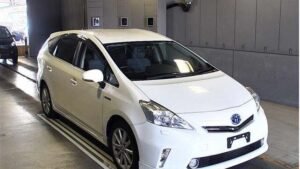 2012 TOYOTA Prius Alpha ZVW40W S
