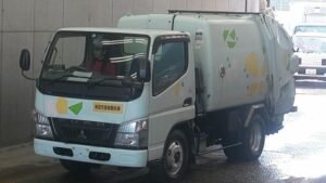 2010 MITSUBISHI Canter Garbage Truck FE73B