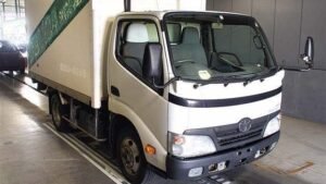 2011 TOYOTA Toyoace Freezer Box Truck XZU368 2 Ton