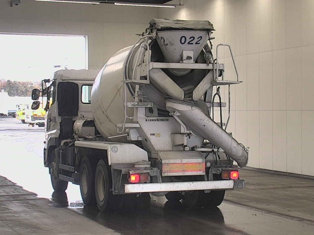 Concrete Mixer Nissan Quon  2006 - Image 3